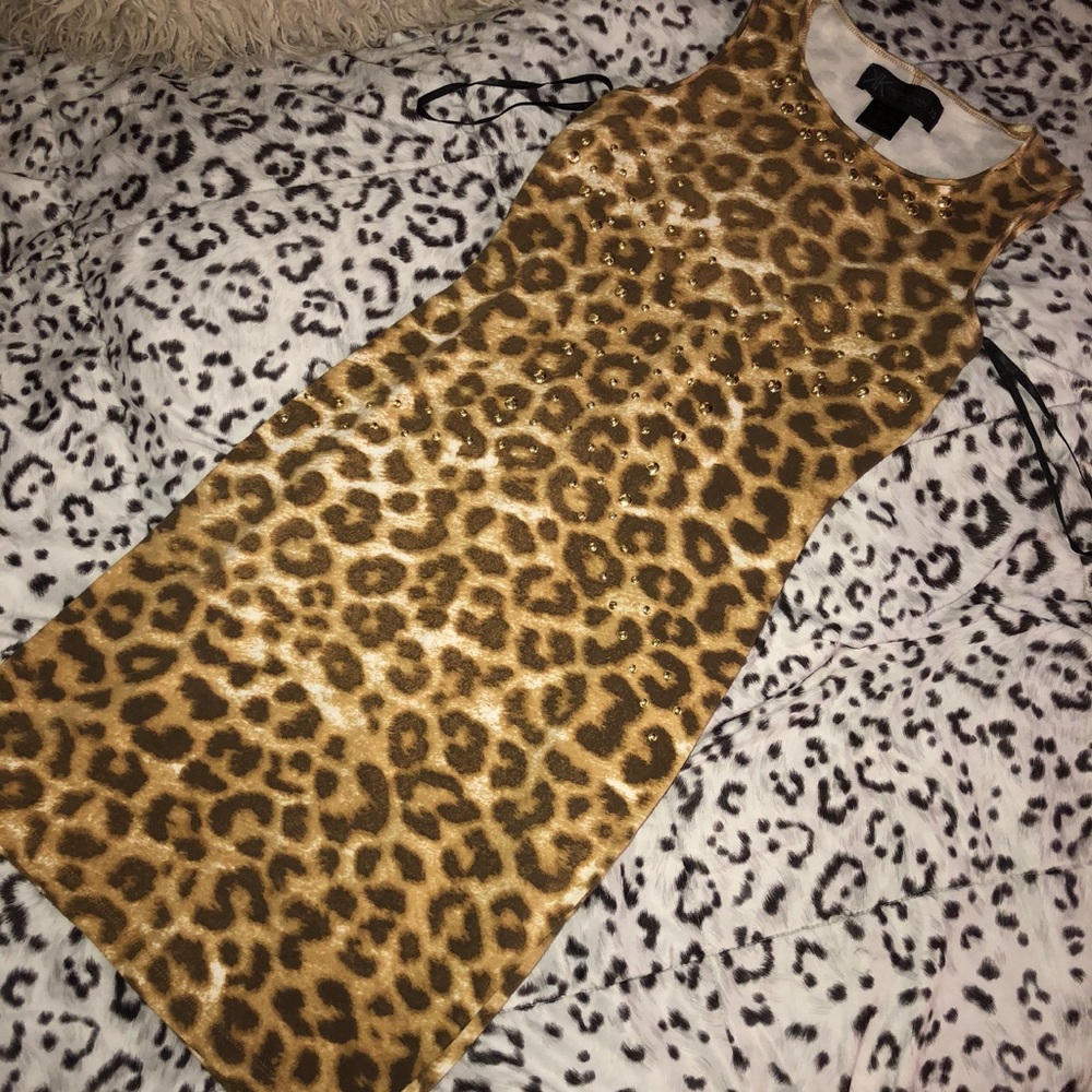 Dress - Picture 2 of 4